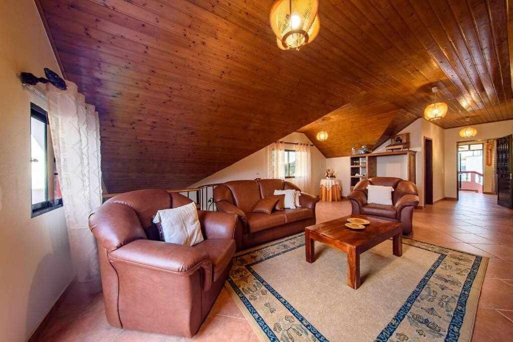 Lombo Cesteiro Guesthouse Tabua  المظهر الخارجي الصورة