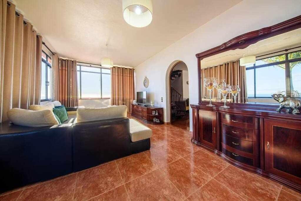 Lombo Cesteiro Guesthouse Tabua  المظهر الخارجي الصورة